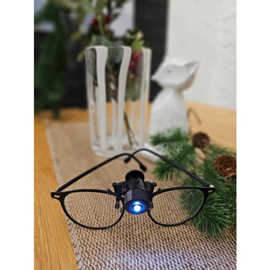 Lukuvalo silmälaseihin